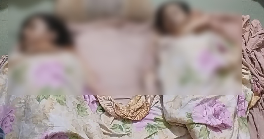 পুকুরের ঘাটলায় শামুক ধরতে গিয়ে ২ বোনের মৃত্যু