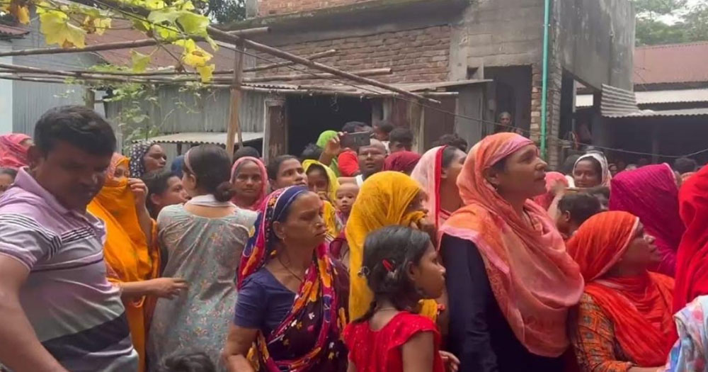 সাবেক স্ত্রীকে কুপিয়ে হত্যা করে যুবকের আত্মহত্যা