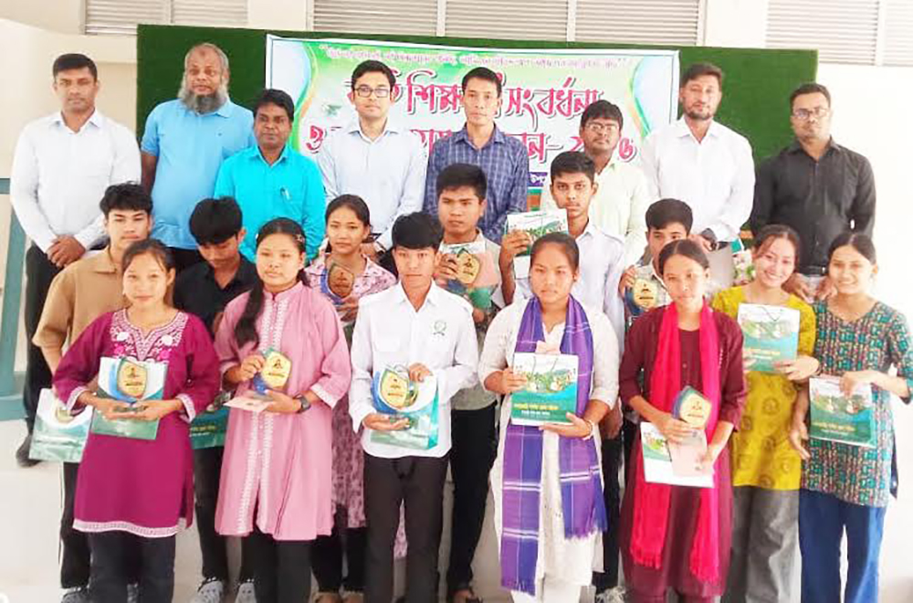 লক্ষ্মীছড়িতে এসএসসি পরীক্ষায় উত্তীর্ণ কৃতি শিক্ষার্থীদের ভর্তি সহায়তা ও সংবর্ধনা
