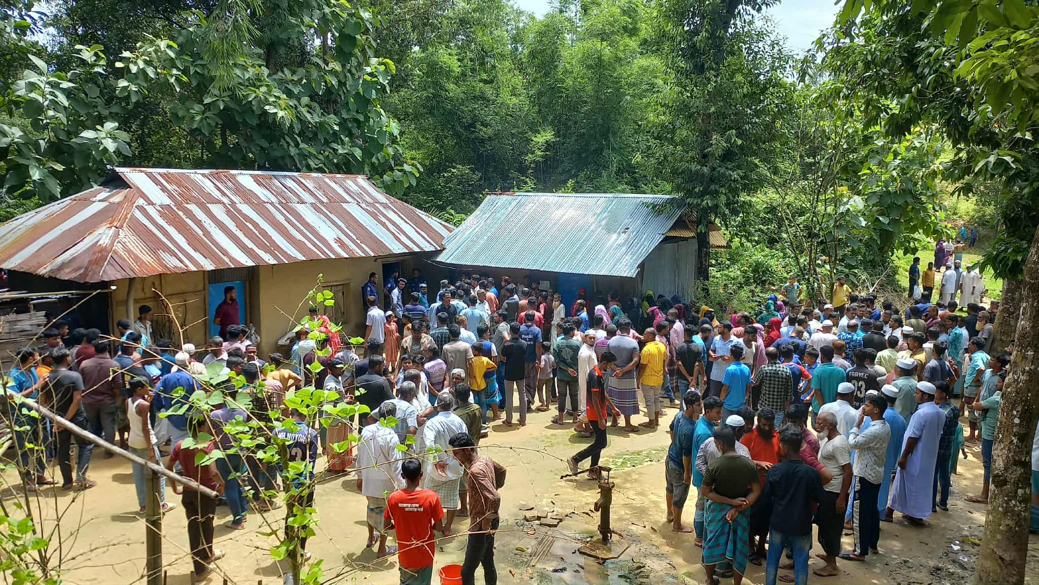 খাগড়াছড়িতে ঘরের ভেতর মা-মেয়েকে জবাই করে হত্যা