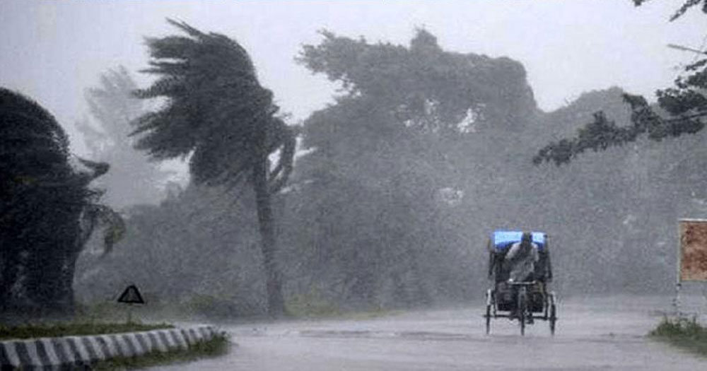 ৭ জেলায় ৬০ কিলোমিটার বেগে ঝড় ও বজ্রবৃষ্টির পূর্বাভাস