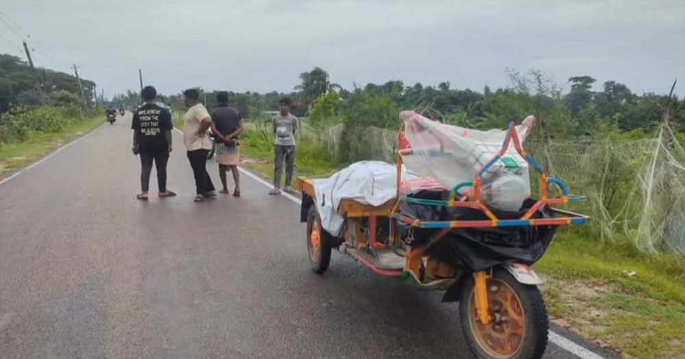 কুয়াকাটা সৈকতে ভেসে এলো অর্ধগলিত লাশ