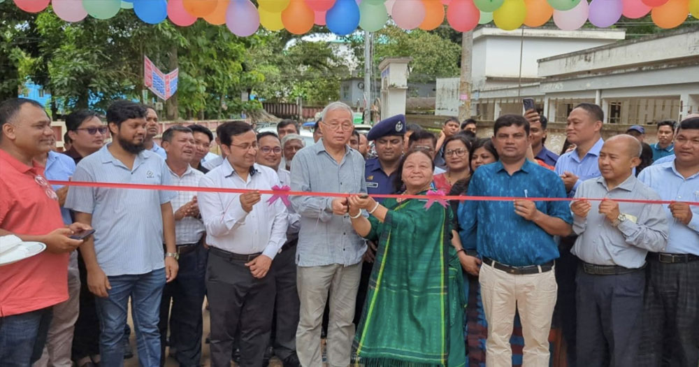 খাগড়াছড়ি সরকারি উচ্চ বিদ্যালয়ে নতুন প্রধান ফটকের উদ্বোধন