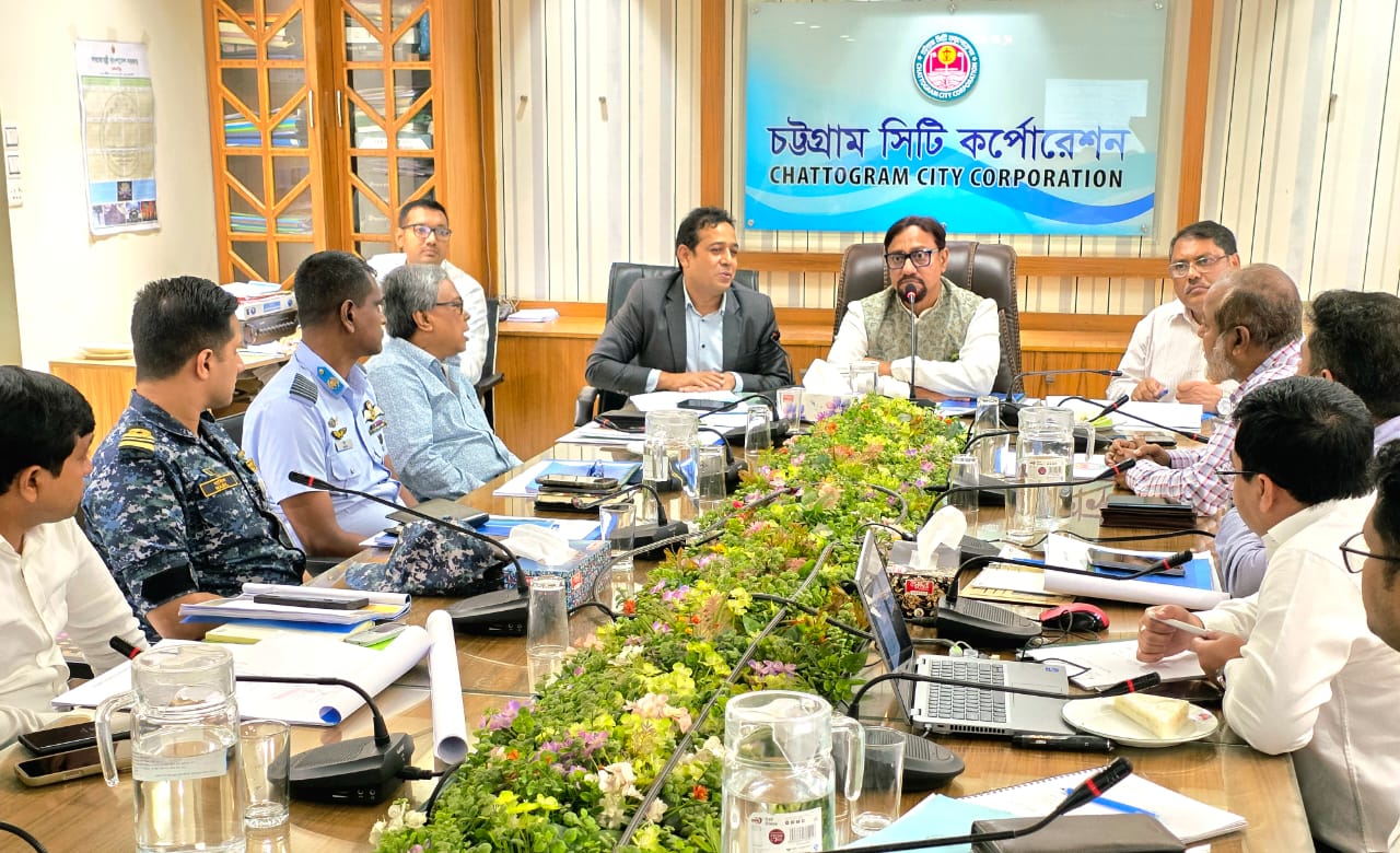 বিমানবন্দর সড়ক সম্প্রসারণে ফ্লাইওভার নির্মাণের বিষয় বিবেচনা করা হবে : চসিক মেয়র