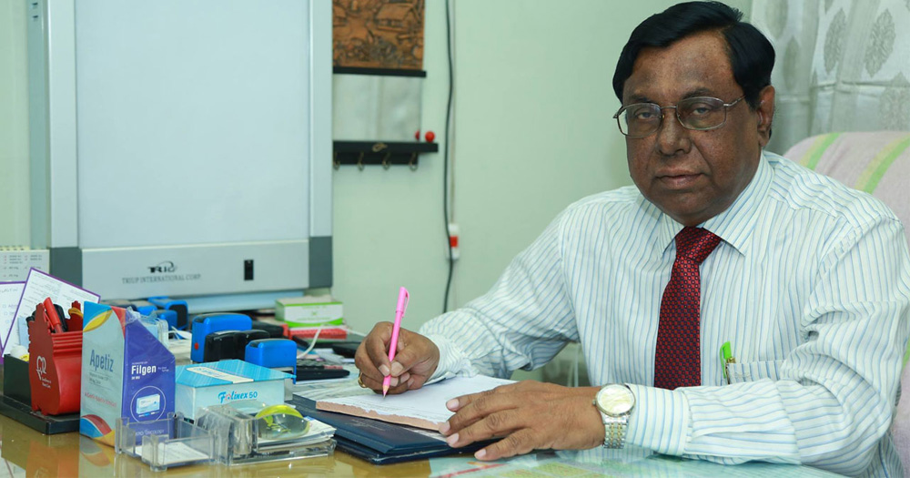উপদেষ্টা হতে ২০০ কোটি টাকা দেওয়া চিকিৎসকের বিরুদ্ধে দুদকের অভিযান