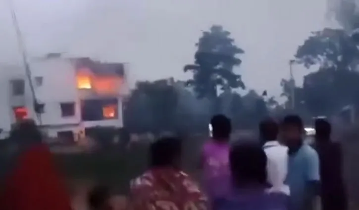 লতিফ সিদ্দিকীর বাড়িতে অগ্নিসংযোগের ভিডিওটি ভুয়া