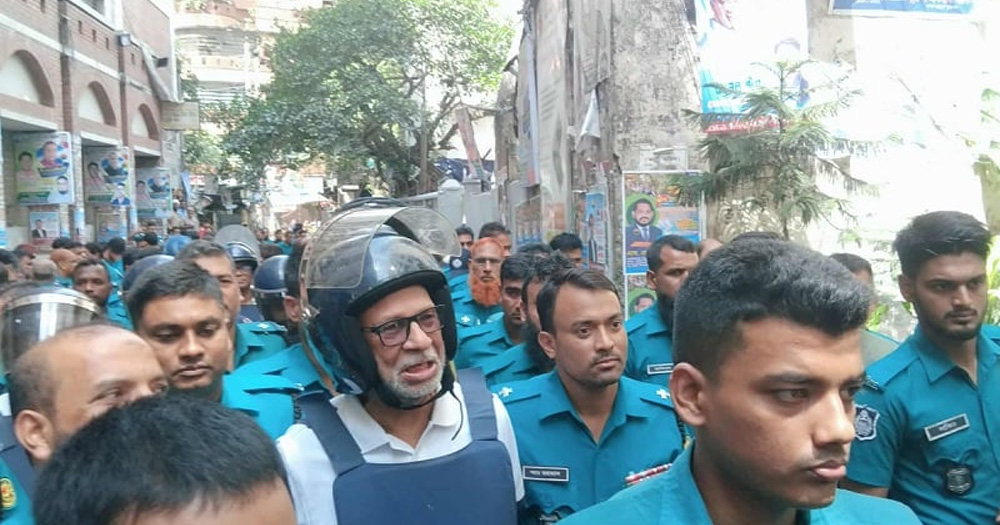 লতিফ সিদ্দিকী ও ঢাবি অধ্যাপক কার্জনসহ ১৬ জন কারাগারে