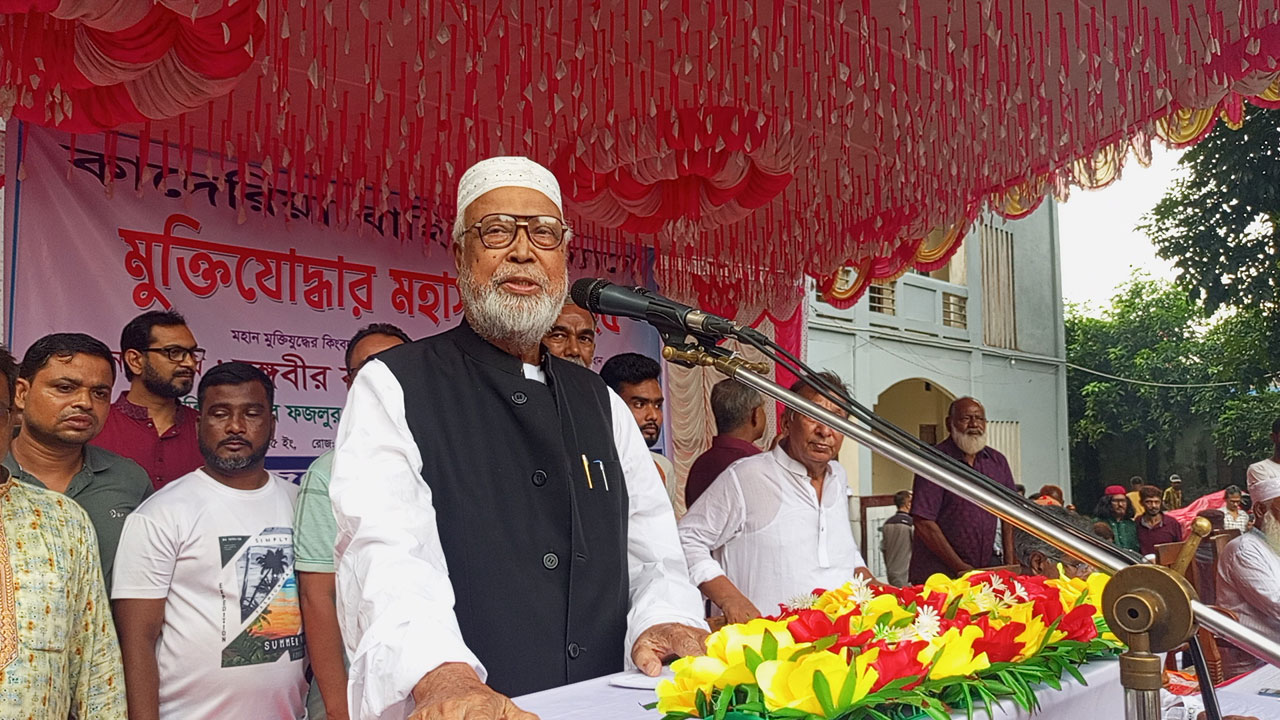 এই পোলারা বাংলাদেশে জন্মালো কীভাবে যাদের পাকিস্তানি মনোভাব:কাদের সিদ্দিকী