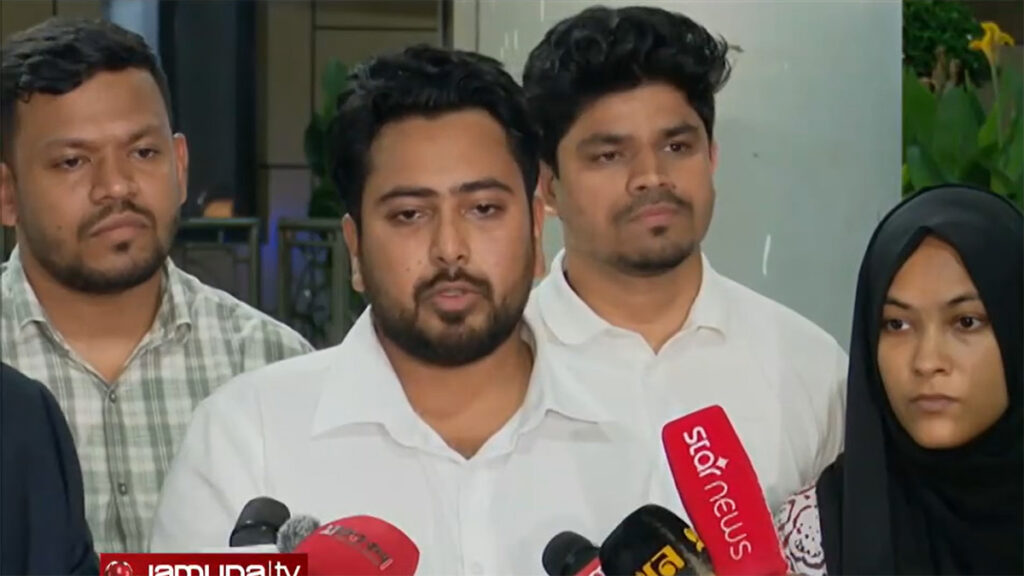 জাতীয় পার্টির অধিকার নেই বাংলাদেশে রাজনীতি করার: নাহিদ