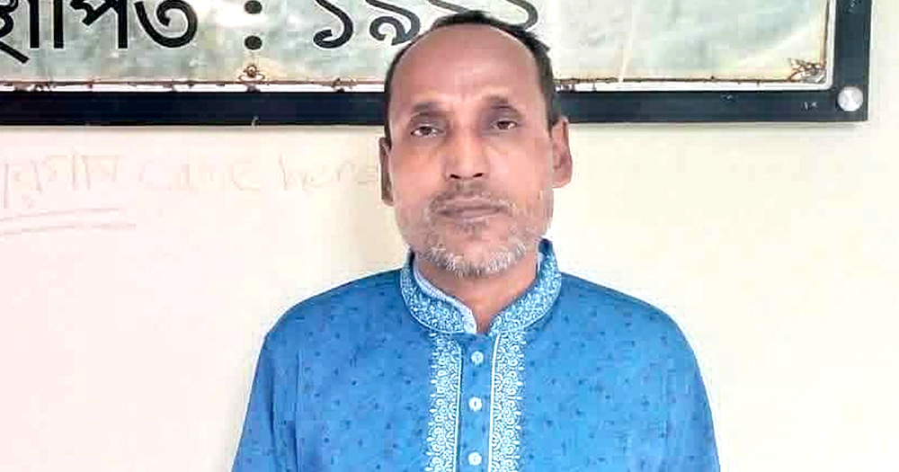 ৫১ বছর বয়সে রাকসু নির্বাচনে লড়ছেন মোর্শেদ