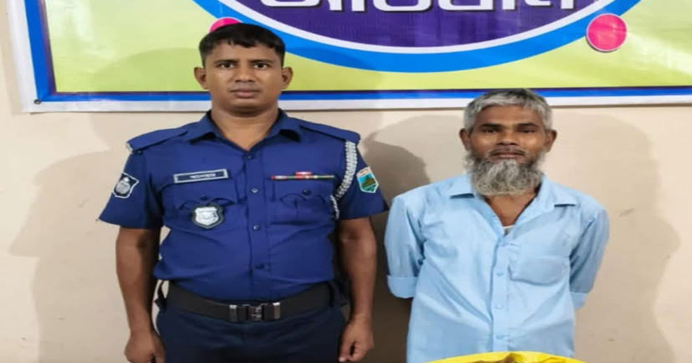 বগুড়ায় মাদক কারবারি আটক