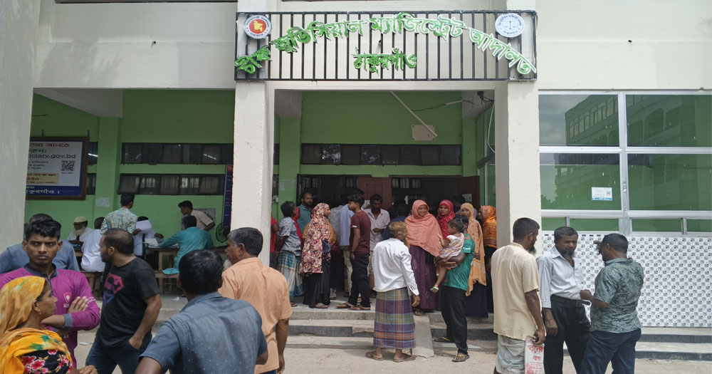 জমি জটিলতায় ঠাকুরগাঁওয়ে সিজেএম আদালত ভবন নির্মাণ থমকে, ভোগান্তি সাধারণ বিচারপ্রার্থীর