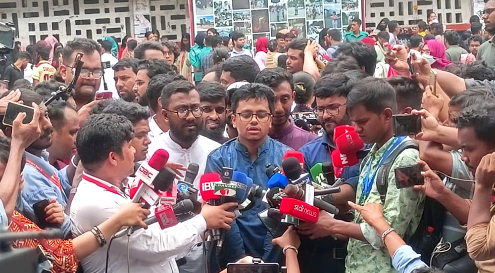নির্বাচন কমিশন পক্ষপাতমূলক আচরণ করছে : ফরহাদ