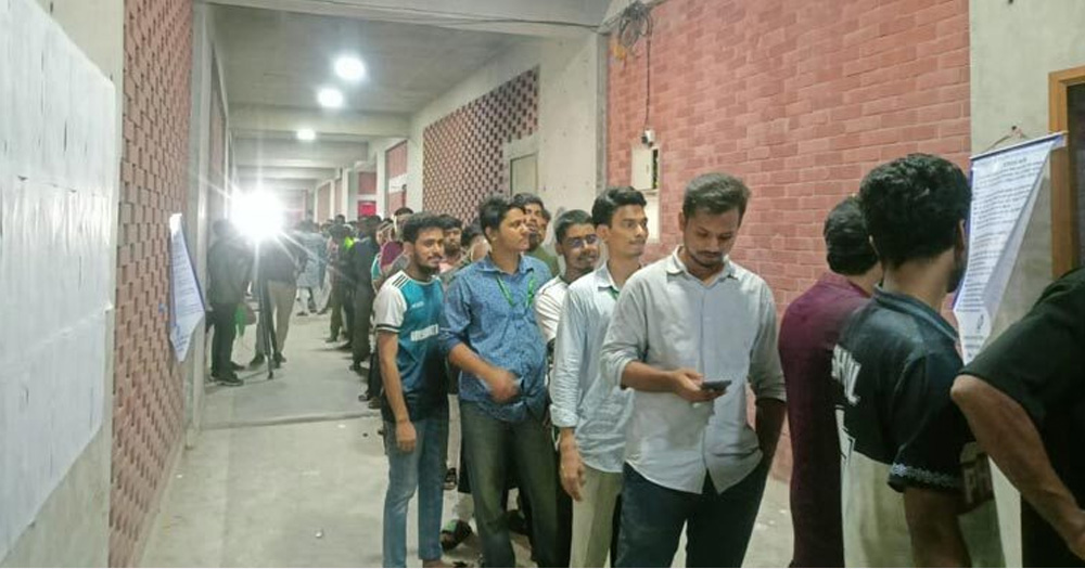 জাকসু নির্বাচনে কোন হলে কত ভোট পড়লো