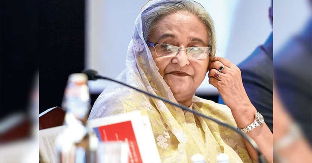 চোখের সামনেই শত শত কোটি ডলার চুরি