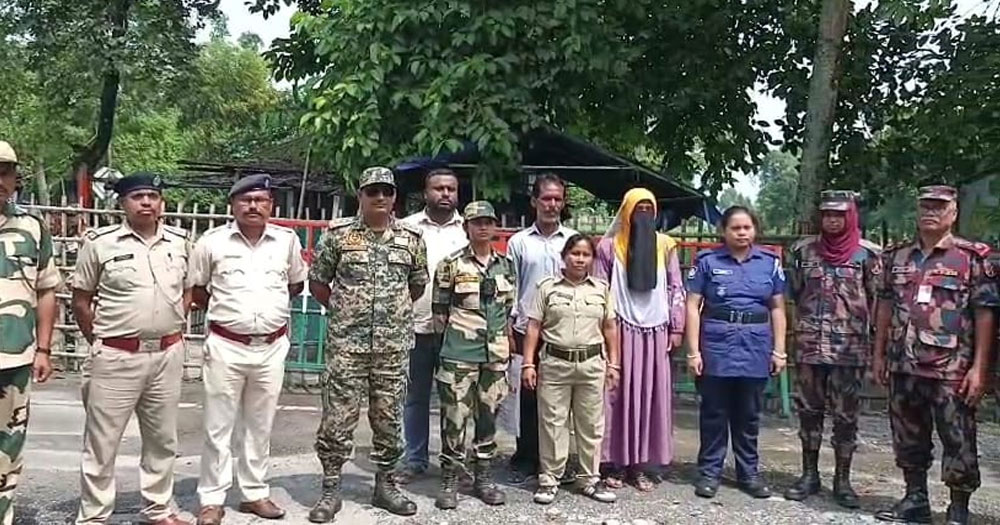 প্রেমের টানে বাংলাদেশে আসা সেই তরুণী ভারতে ফিরলেন খালি হাতে