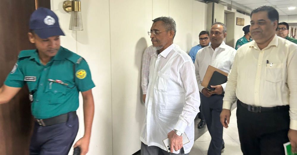 ১৮ বছর পর স্বরাষ্ট্র মন্ত্রণালয়ে সাবেক প্রতিমন্ত্রী বাবর