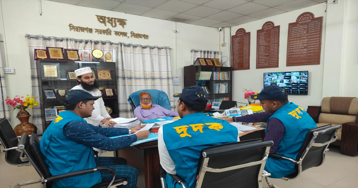 সিরাজগঞ্জ সরকারি কলেজে অনিয়মের অভিযোগে দুদকের অভিযান
