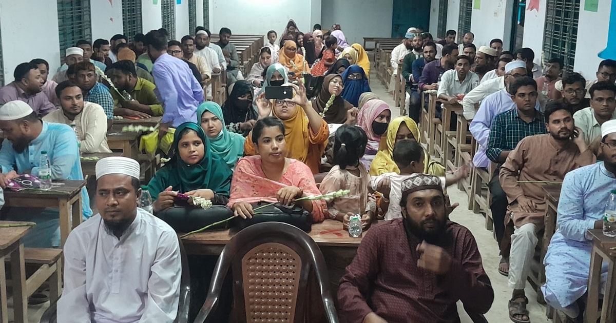 সদ্য নিয়োগপ্রাপ্ত শিক্ষকদের দেয়া হলো সংবর্ধনা