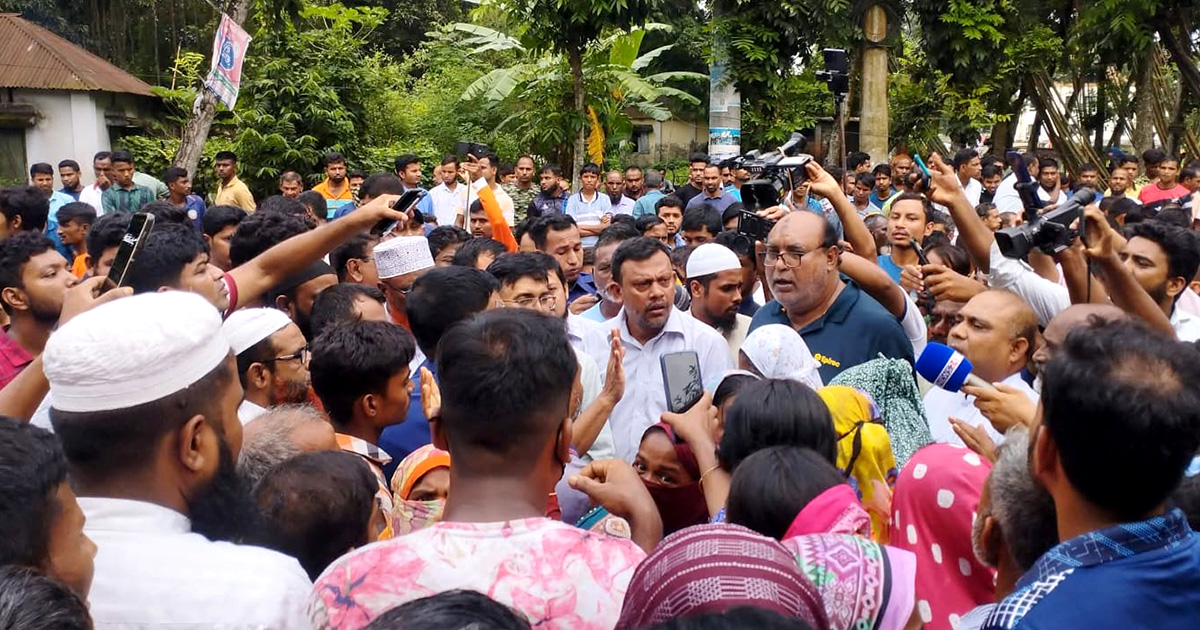 নীলফামারীরতে শ্রমিক নেতাকে মুক্তির পর বিক্ষোভের অবসান