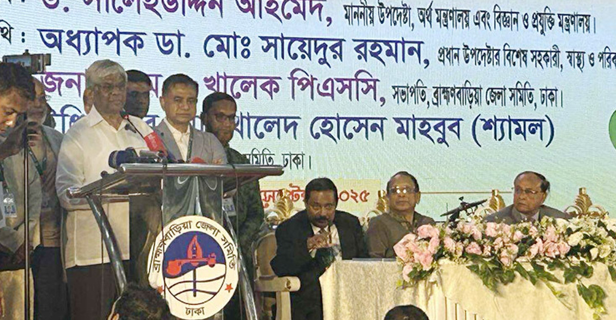 হাজার কোটি টাকার মালিকেরা এখন দৌড়ে বেড়াচ্ছেন: অর্থ উপদেষ্টা