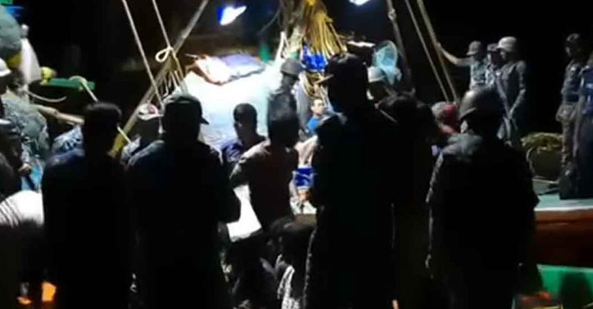 ভারতে বাংলাদেশি ৩২ মৎস্যজীবী ও বাংলাদেশে ৩৪ ভারতীয় মৎস্যজীবী আটক