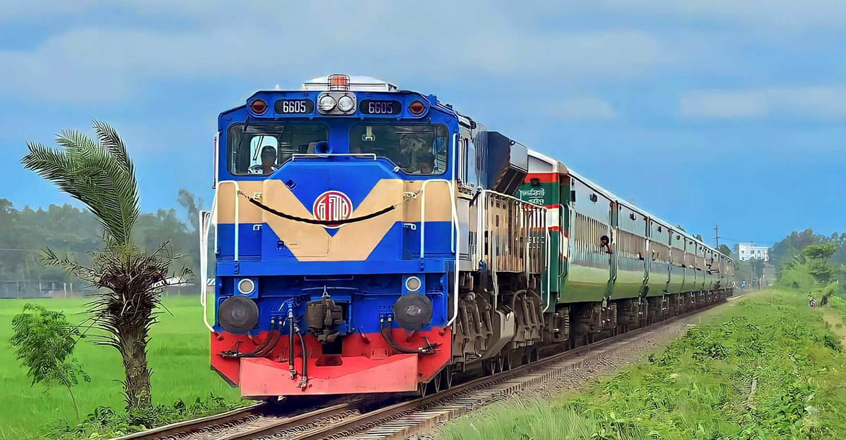 পূজার ছুটিতে পূর্বাঞ্চলে চলবে ৪ জোড়া স্পেশাল ট্রেন