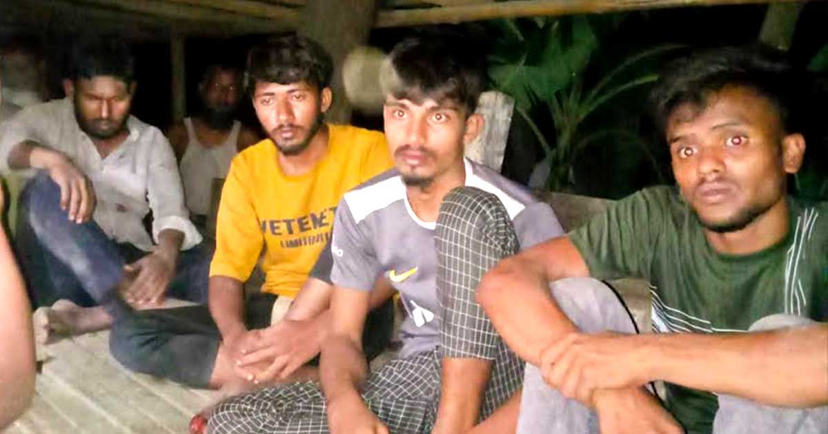 কাহালুতে ডাকাতির প্রস্তুতিকালে গ্রেপ্তার ৫, দেশীয় অস্ত্র উদ্ধার