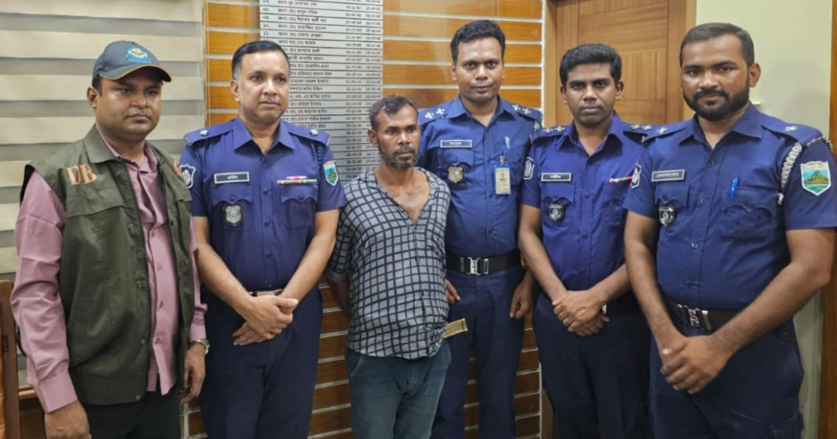 আদালত থেকে পলাতক হত্যা মামলার আসামি গ্রেফতার