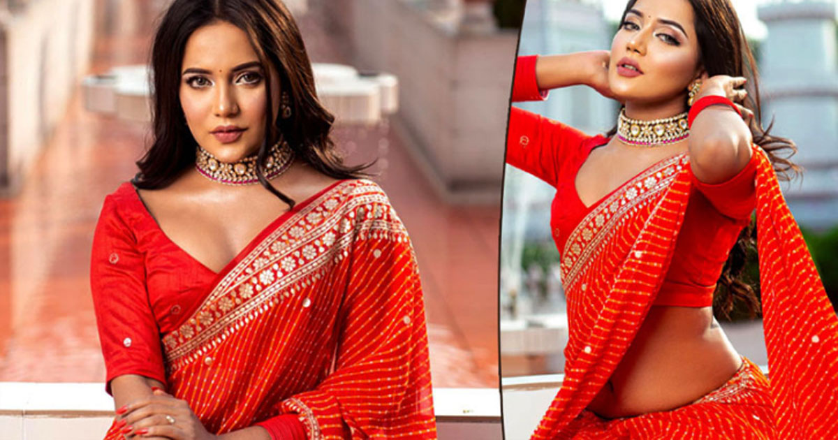 জীবনের অর্ধেক কেটে যায় ট্রাফিকেই