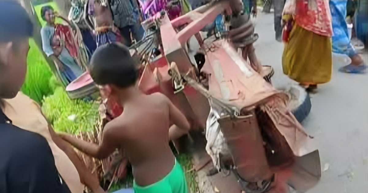 ইট ভাঙা গাড়ি নিয়ন্ত্রণ হারিয়ে আপন দুই ভাইয়ের মৃত্যু