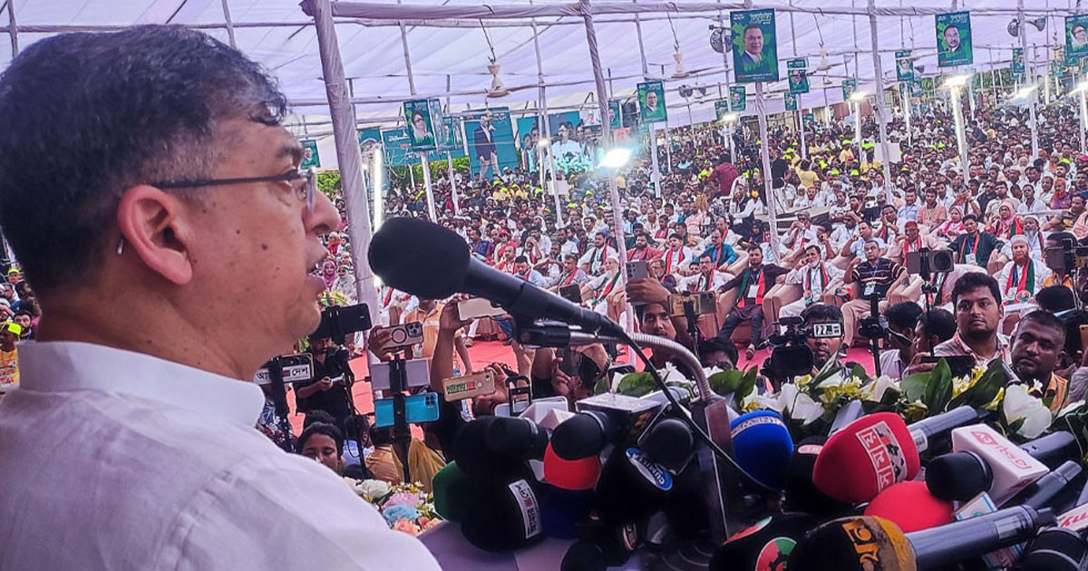 ধর্ম নিয়ে রাজনৈতিক ব্যবসা চলবে না : সালাহউদ্দিন আহমদ