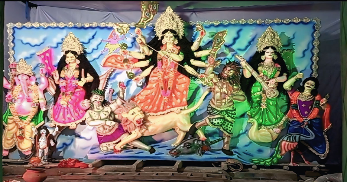 কালিহাতীতে শারদীয় দুর্গাপূজায়  উৎসবের রঙে ভাসছে প্রতিটি মণ্ডপ