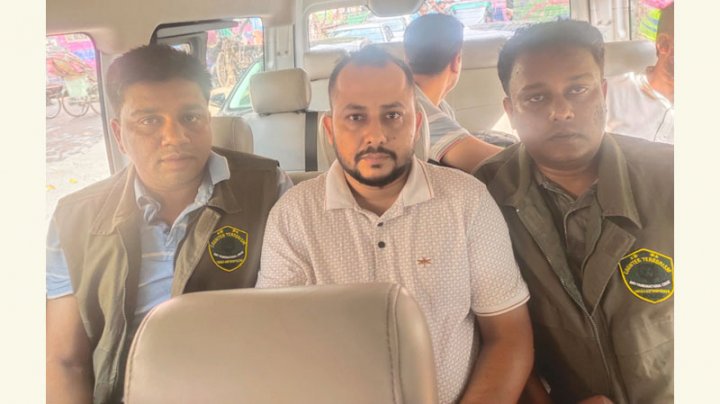 যুবলীগ নেতা গিয়াস উদ্দিন ১৯ মামলার আসামি গ্রেপ্তার