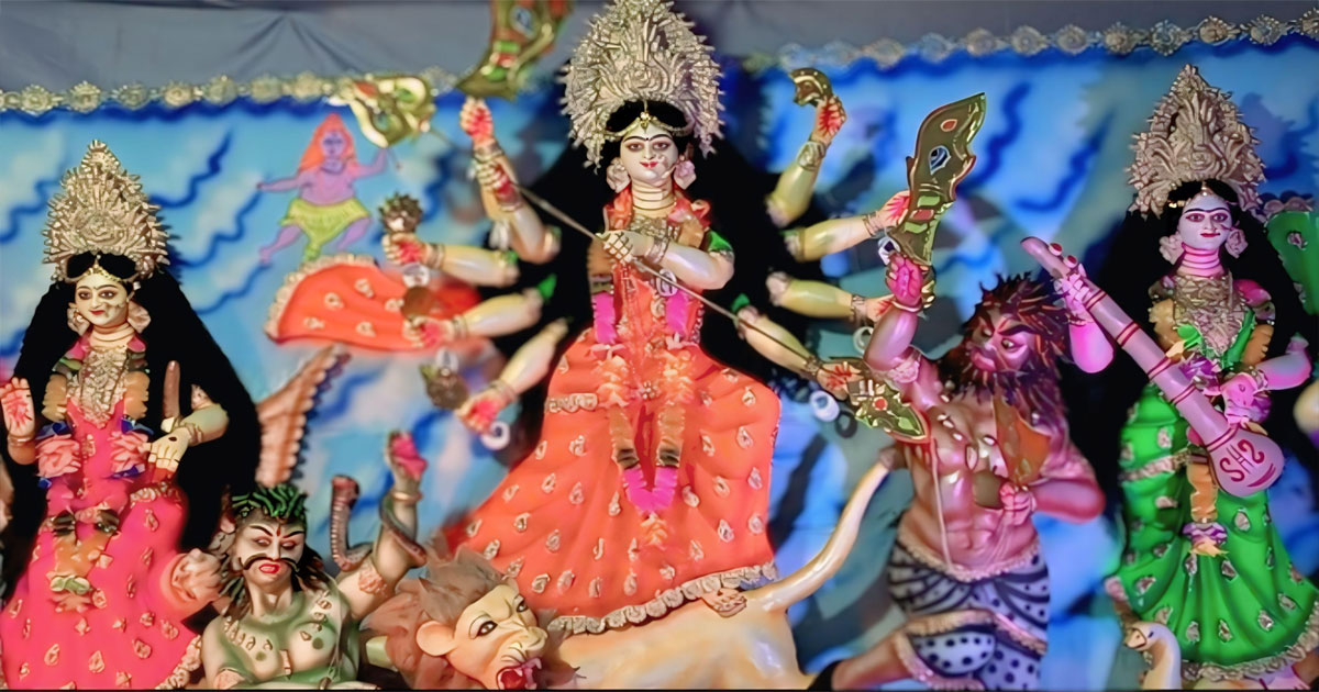 কালিহাতীতে শারদীয় দুর্গোৎসবের সপ্তমীতে ভক্তির ছোঁয়া