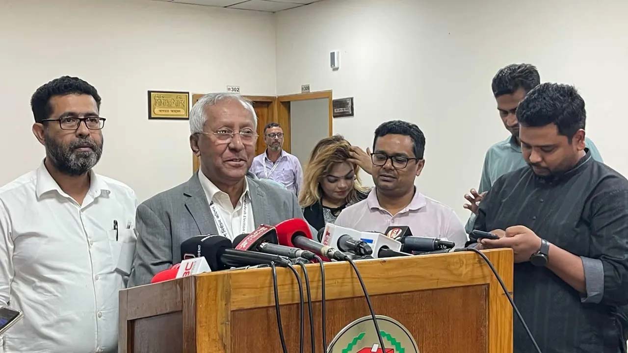 নিবন্ধনের শর্ত পূরণ করেছে এনসিপিসহ দুই দল : ইসি