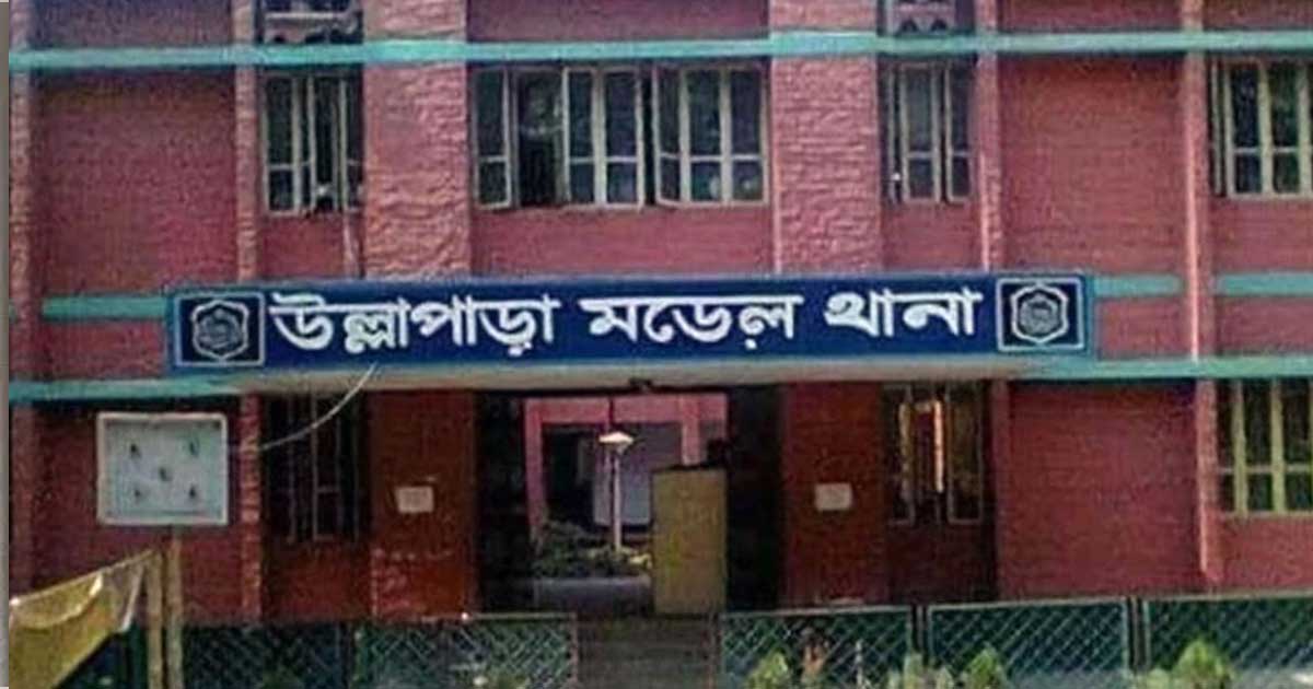 মণ্ডপে পুলিশের ওপর হামলা, মামলা স্বেচ্ছাসেবক দলের সাবেক নেতার বিরুদ্ধে