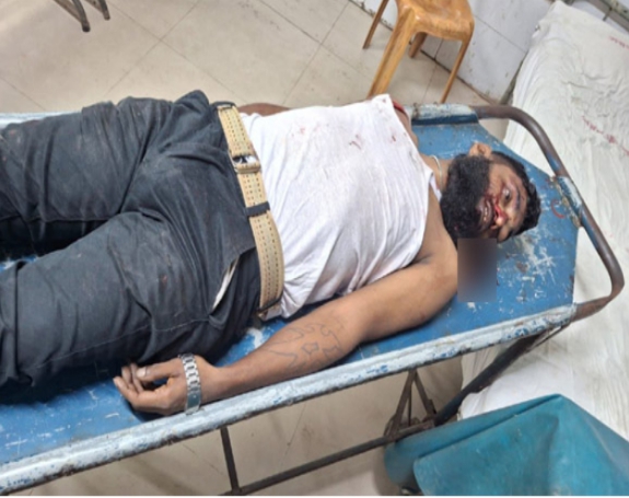 খুলনায় মাথায় পিস্তল ঠেকিয়ে যুবককে গুলি করে হত্যা