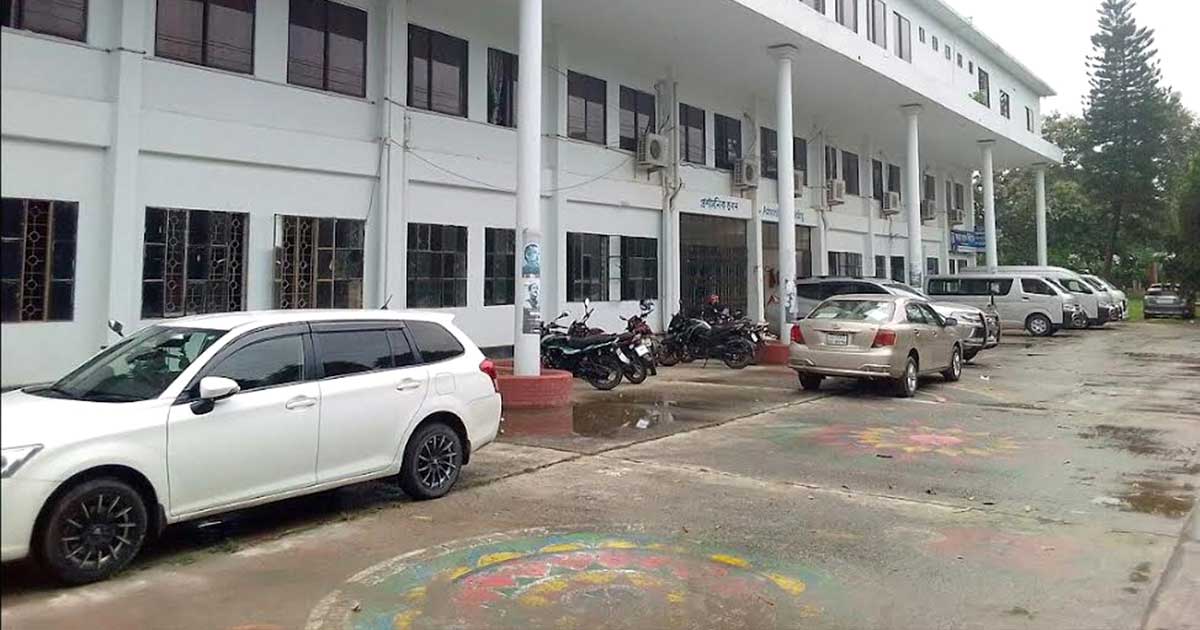অধ্যাপক-সহযোগী অধ্যাপক বিহীন জাবিপ্রবি ক্যাম্পাস!