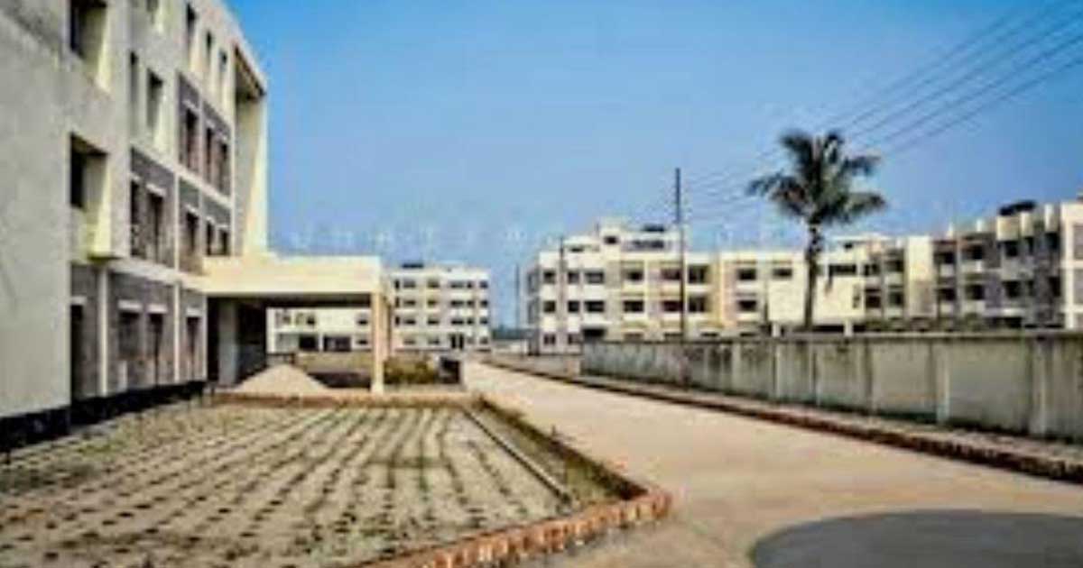 সরকারি ৮ স্বাস্থ্য শিক্ষাপ্রতিষ্ঠানে ছাত্রছাত্রী ভর্তি বন্ধ!