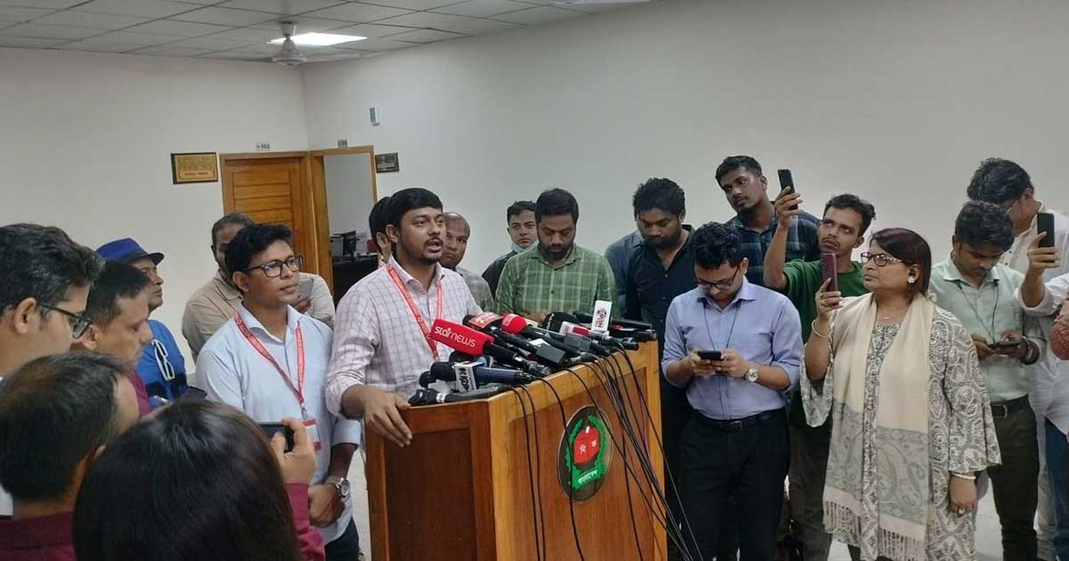 বৈঠকে দুই ঘণ্টা কোনো কথা বলেননি সিইসি : নাসীরুদ্দীন পাটওয়ারী