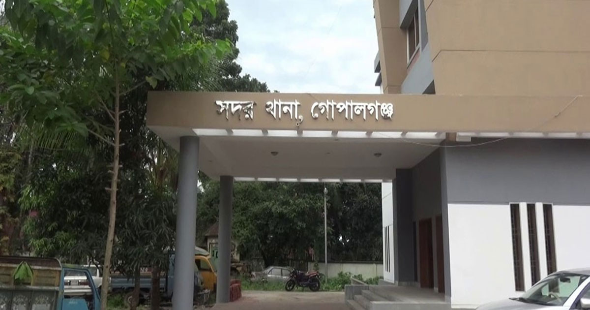 পারিবারিক কলহের জেরে নারী নিহত, সৎ ছেলে আটক