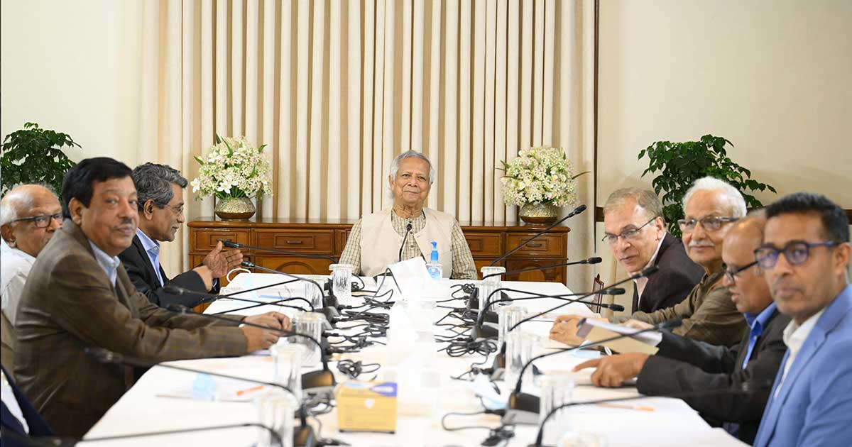 নির্বাচন ফেব্রুয়ারিতেই হবে, ঐকমত্যের বৈঠকে প্রধান উপদেষ্টা