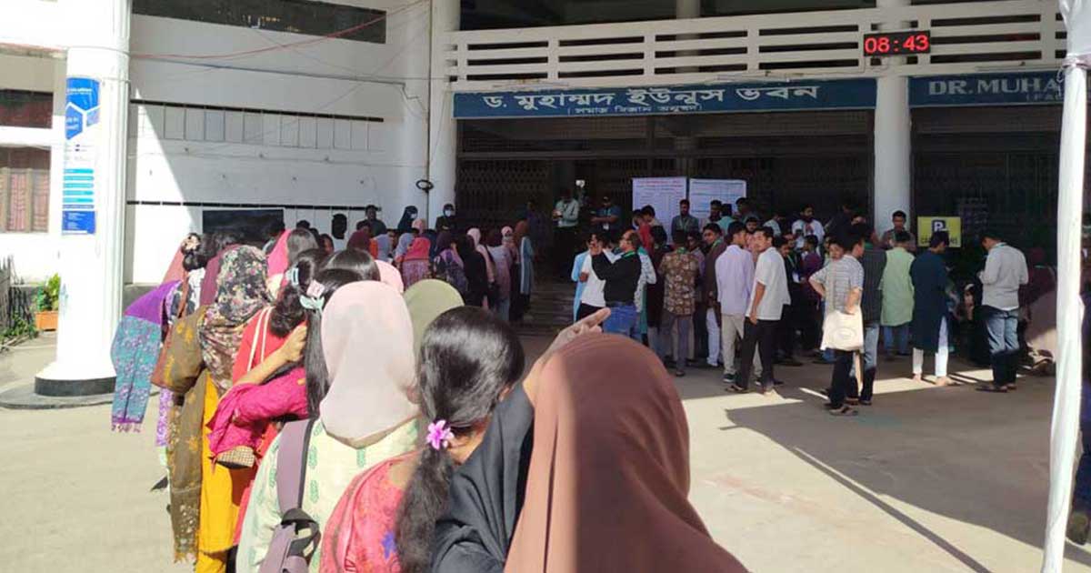 চাকসুতে প্রায় ৭০ শতাংশ ভোট পড়েছে : প্রধান নির্বাচন কমিশনার