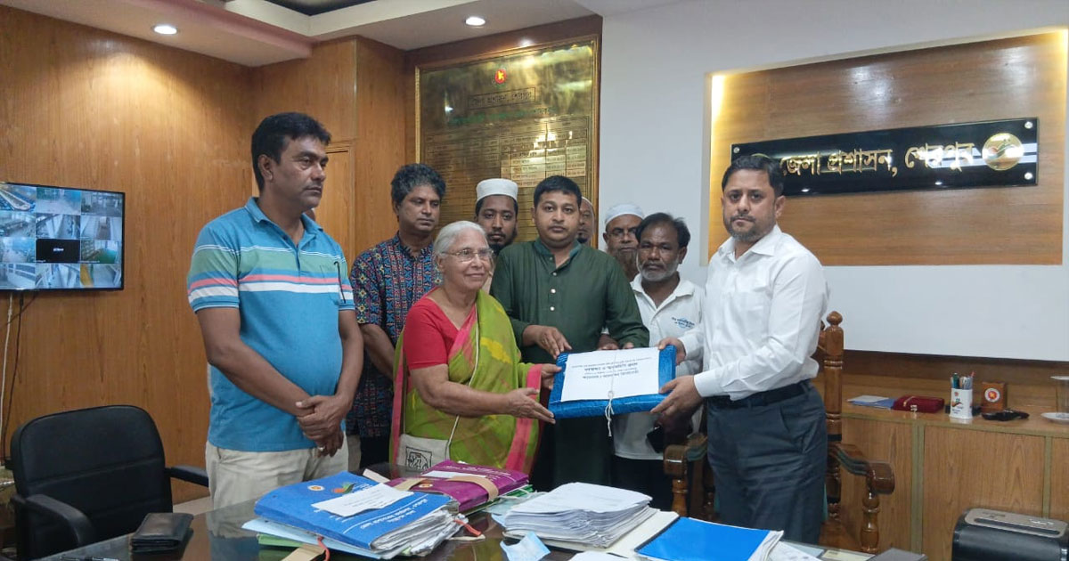 মহারশি নদীর দুই পাড়ে বাঁধ নির্মাণের দাবিতে গণস্বাক্ষর ও স্মারকলিপি