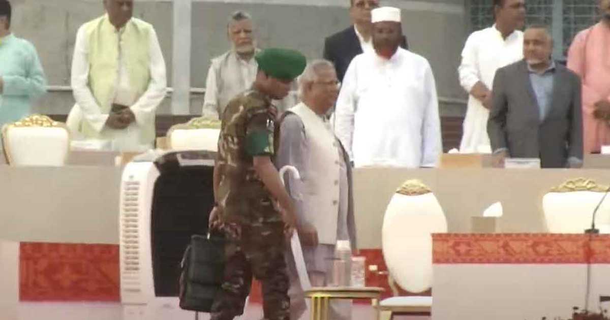 জুলাই সনদ স্বাক্ষর অনুষ্ঠানে যোগ দিলেন প্রধান উপদেষ্টা