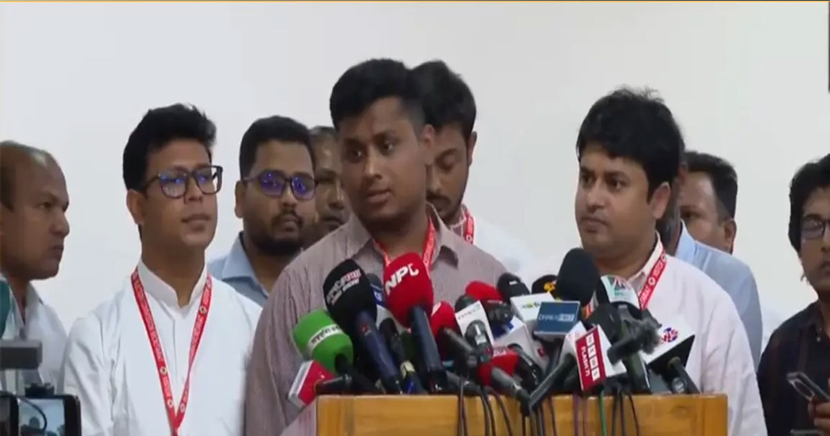 ইসির আচরণ ‘মধ্যযুগীয় রাজা-বাদশাহদের মতো’: হাসনাত আবদুল্লাহ