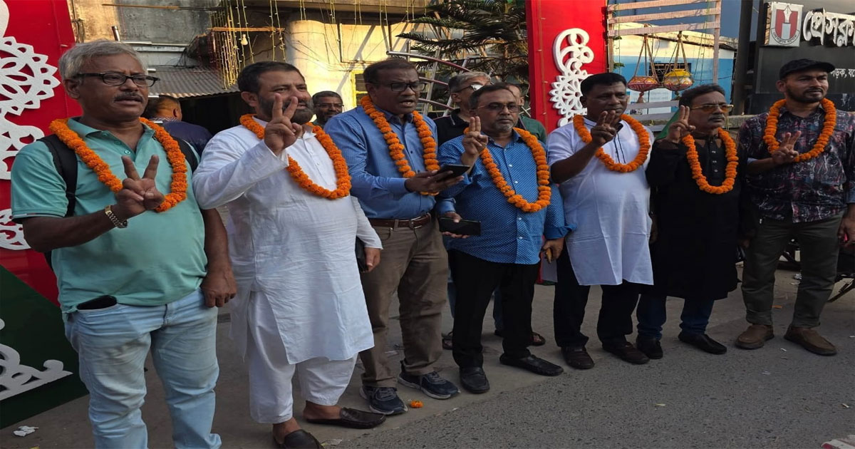 যশোর সাংবাদিক ইউনিয়ন নির্বাচনে বিজয়ী আকরামুজ্জামান ও ফরহাদ