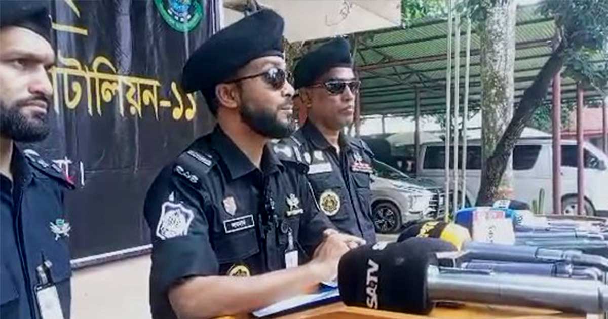 কুমিল্লায়  কিশোর গ্যাংয়ের ৮ সদস্য  গ্রেপ্তার