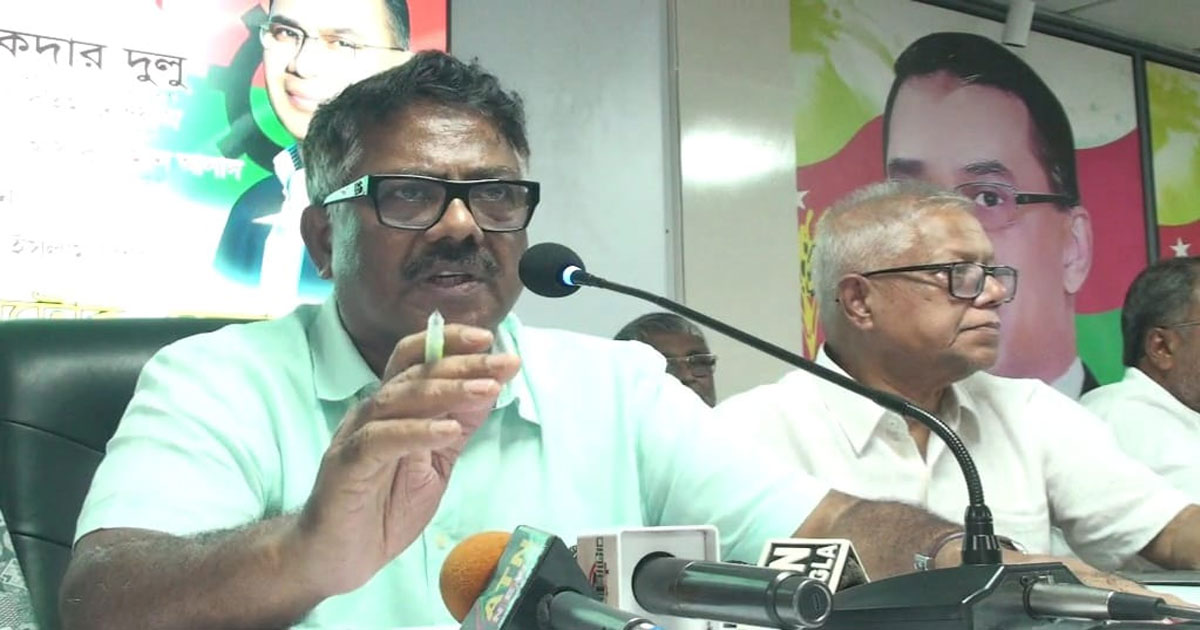 শিক্ষার্থীদের শেখাবেন, বিএনপিই পারে মানুষের ভাগ্য পরিবর্তন করতে : নাটোরে দুলু